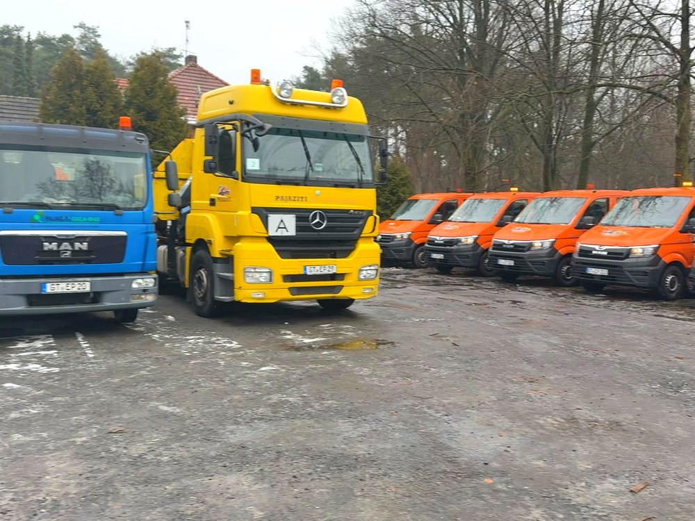 LKW und Kipper von Pajaziti